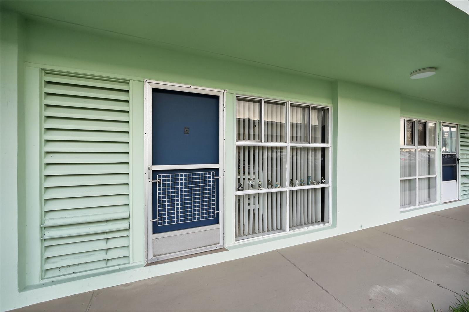 Image 6 of 36 For 715 Beach Street 115d