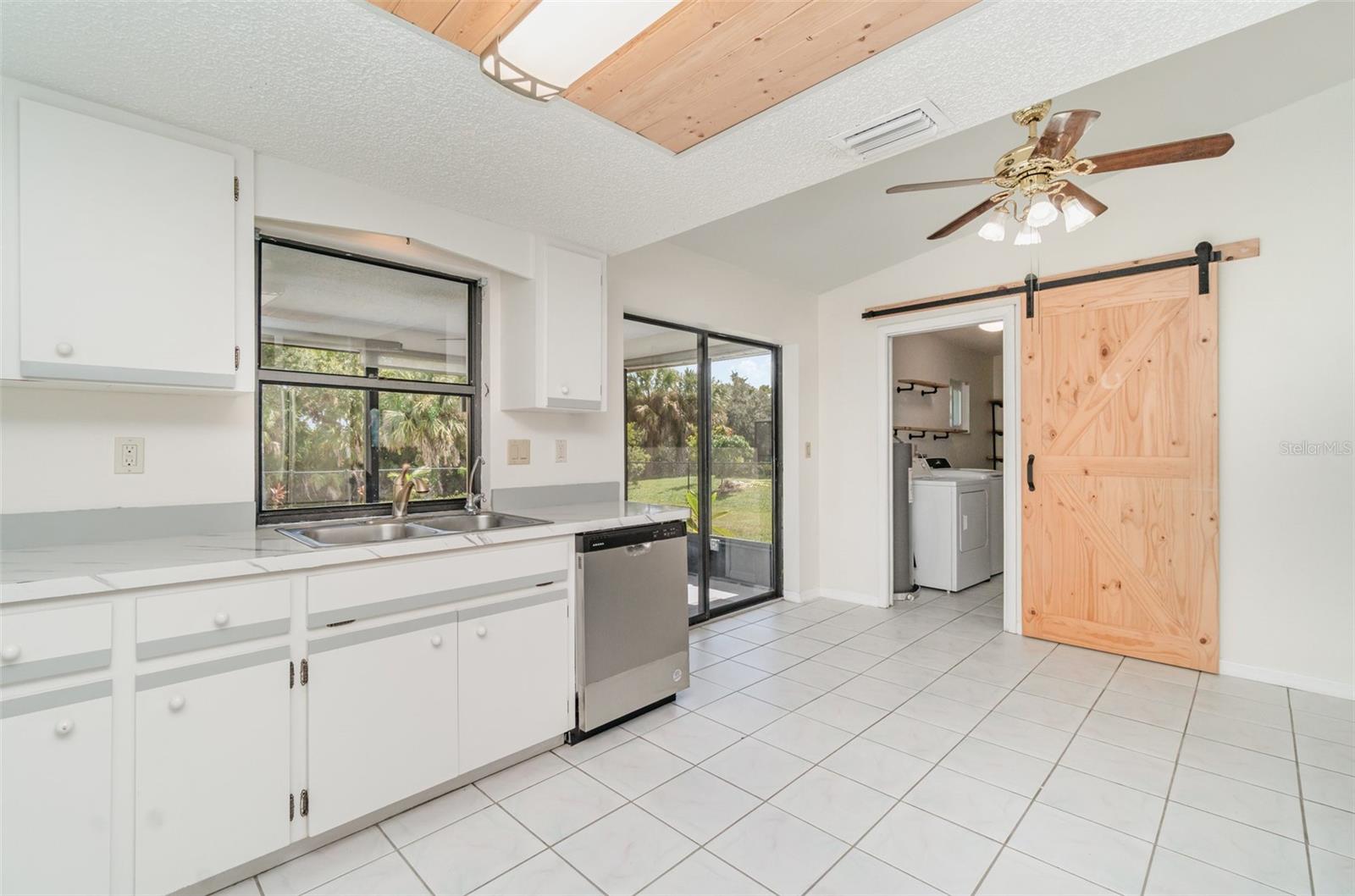 Image 10 of 42 For 1130 Strasburg Drive