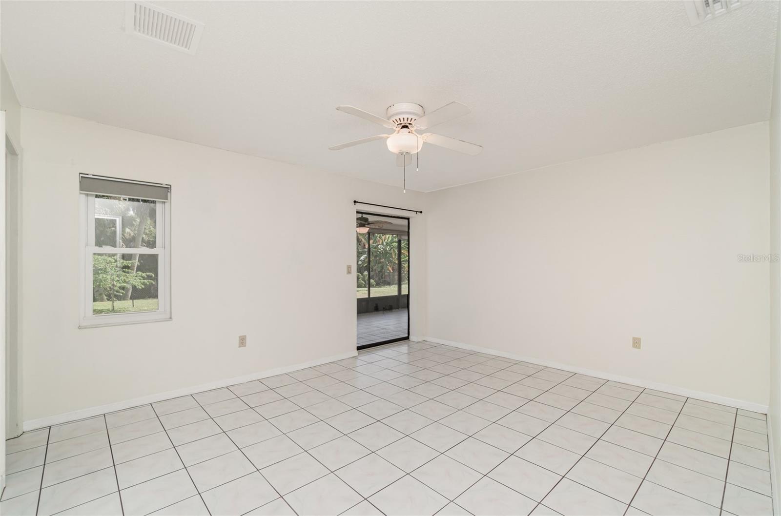 Image 17 of 42 For 1130 Strasburg Drive