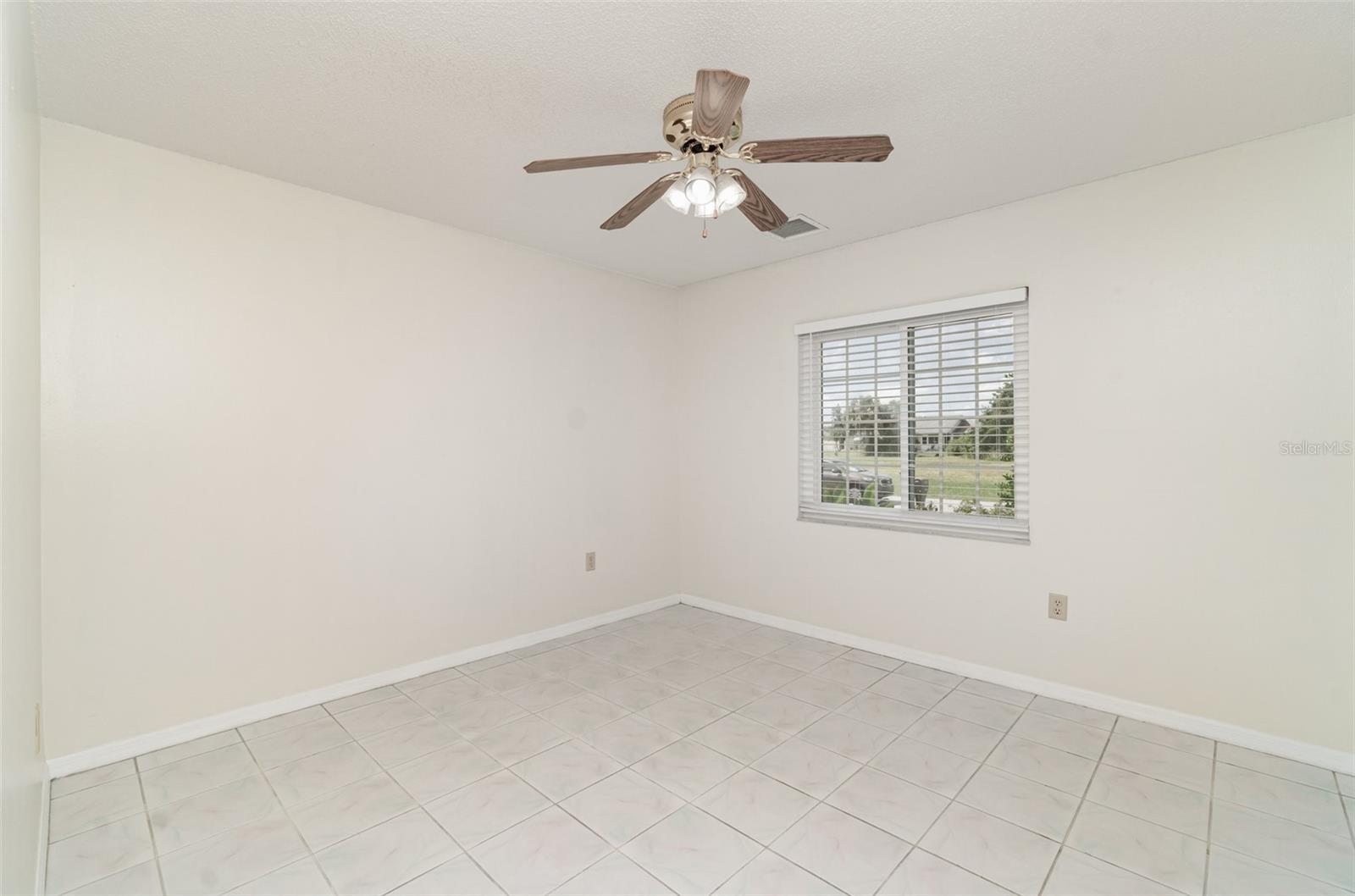 Image 23 of 42 For 1130 Strasburg Drive