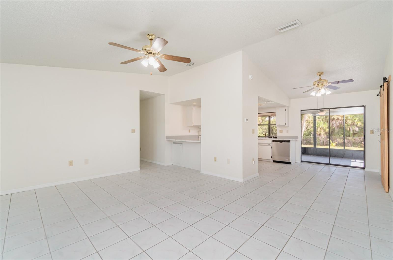 Image 4 of 42 For 1130 Strasburg Drive