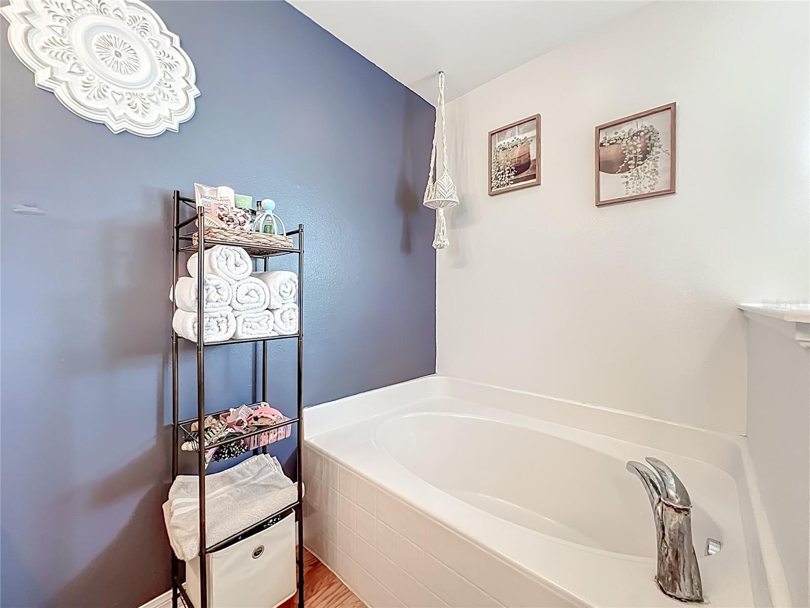 Image 22 of 65 For 3165 Noah Court