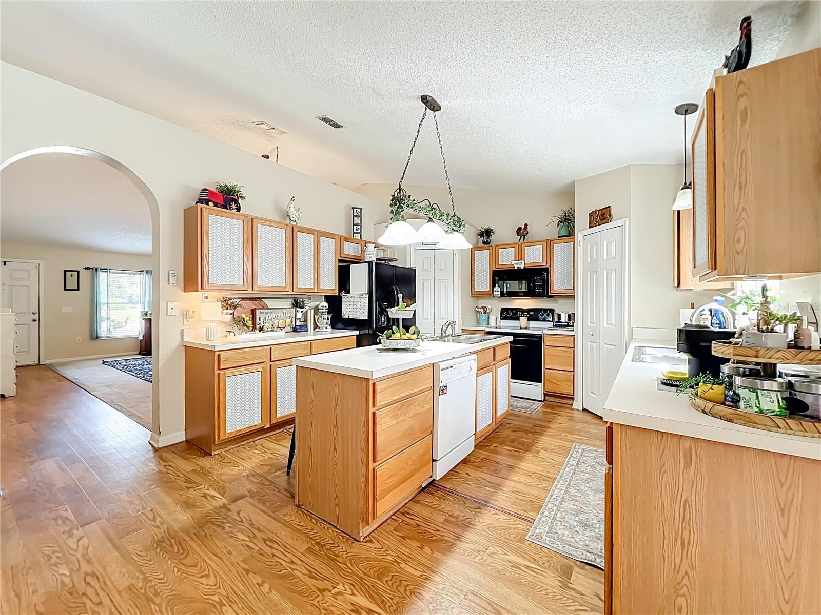 Image 27 of 65 For 3165 Noah Court