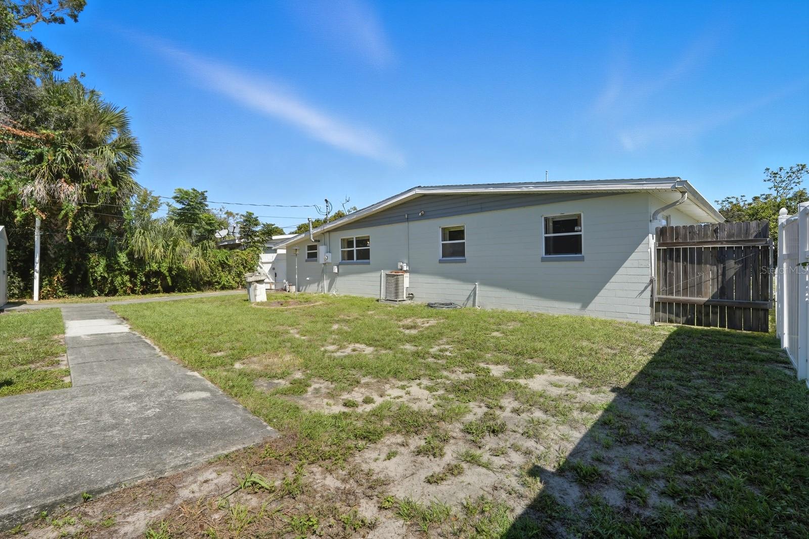 Image 37 of 44 For 814 Lewis Drive