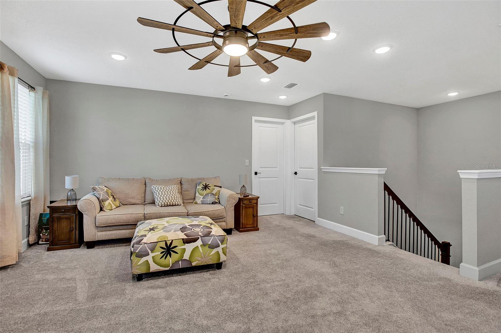 Image 16 of 29 For 27 Moana Court S