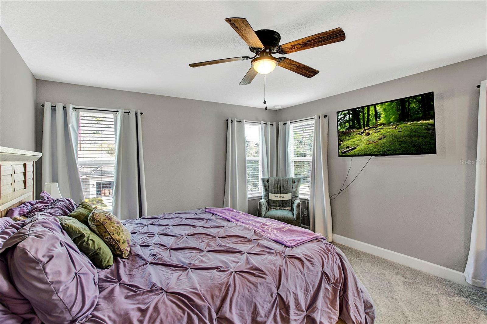 Image 17 of 29 For 27 Moana Court S