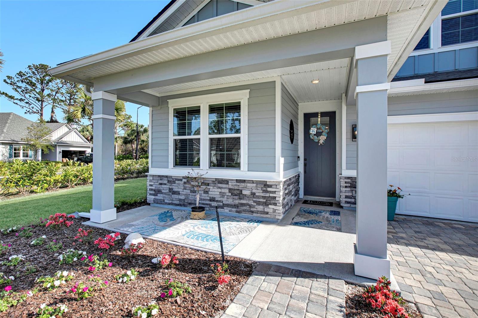 Image 2 of 29 For 27 Moana Court S