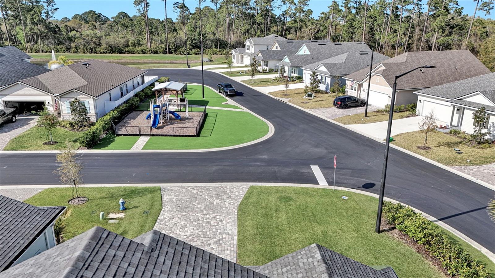 Image 28 of 29 For 27 Moana Court S