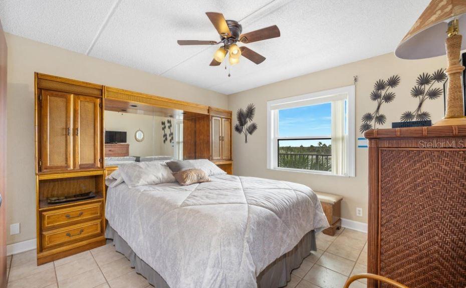 Image 18 of 23 For 2700 Ocean Shore Boulevard 304