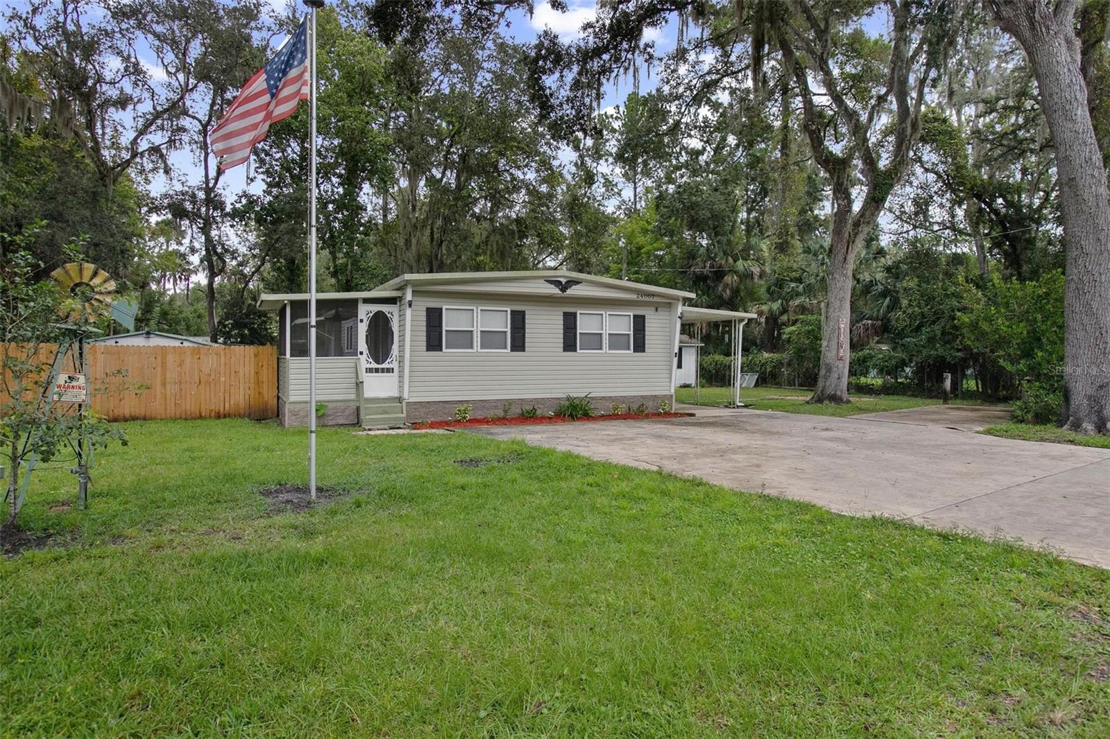 Details for 24007 River Road, ASTOR, FL 32102