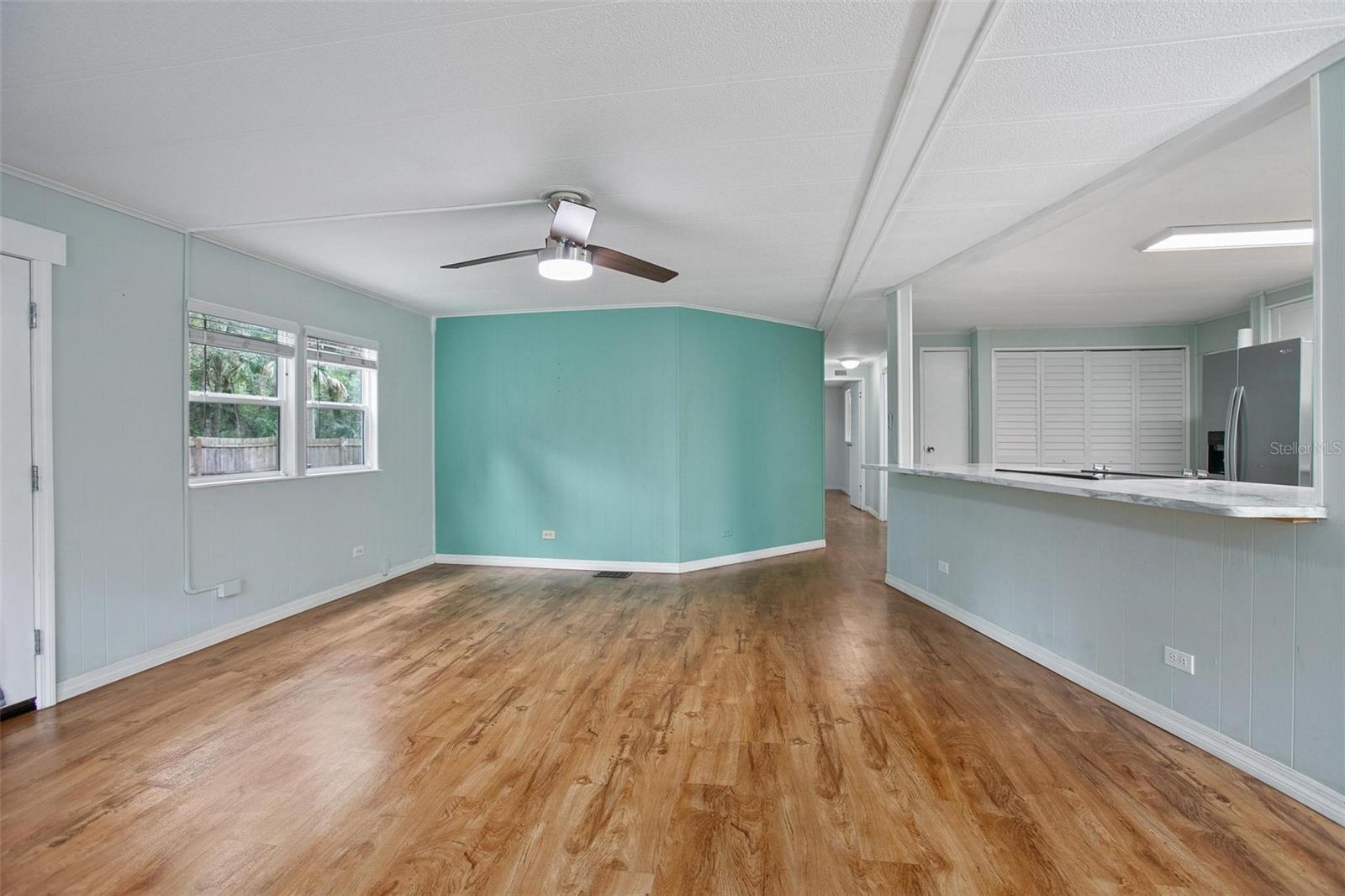 Image 17 of 45 For 24007 River Road