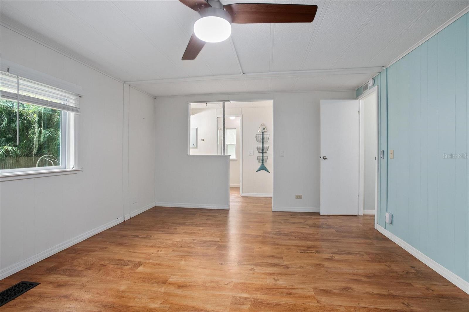 Image 18 of 45 For 24007 River Road