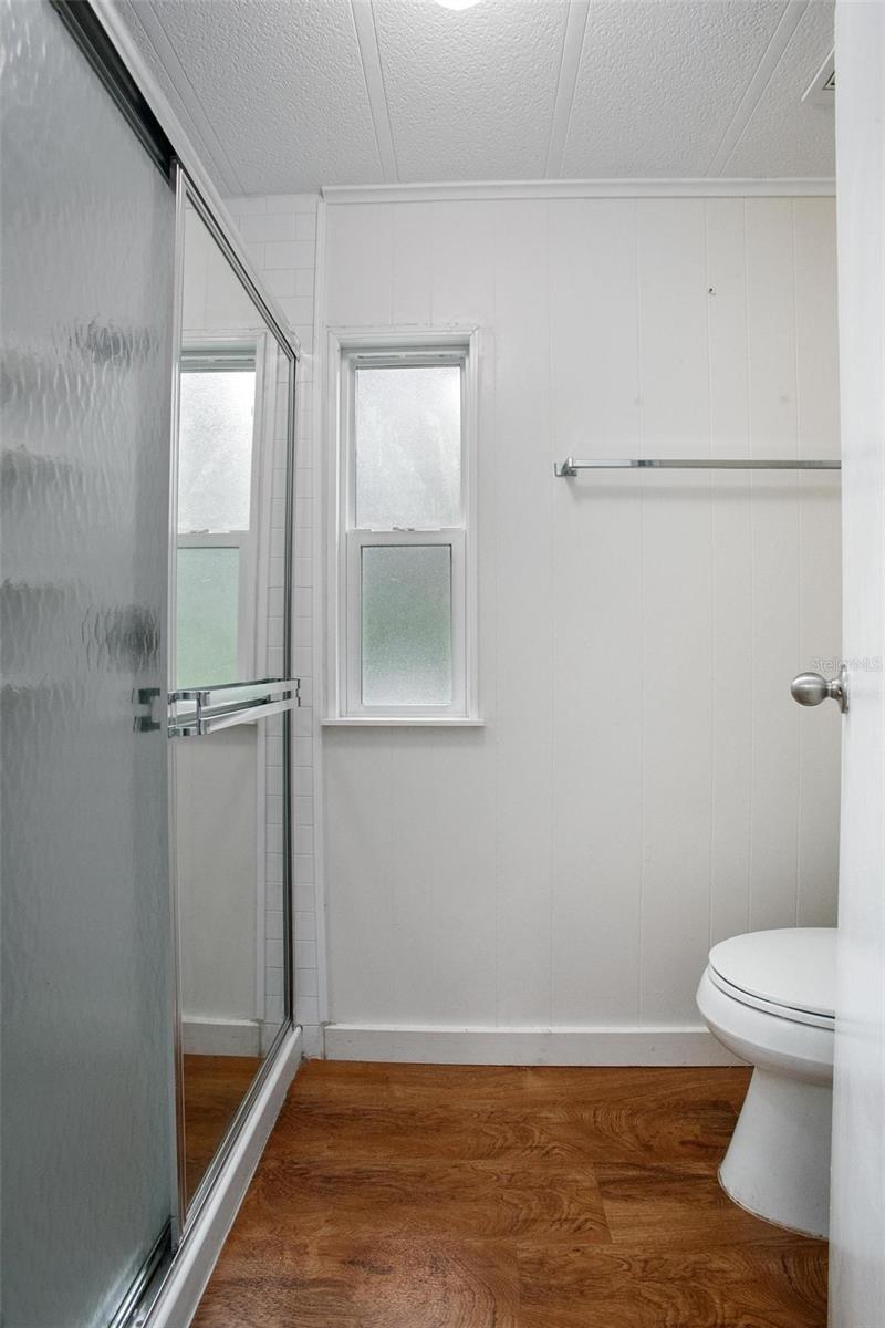 Image 22 of 45 For 24007 River Road