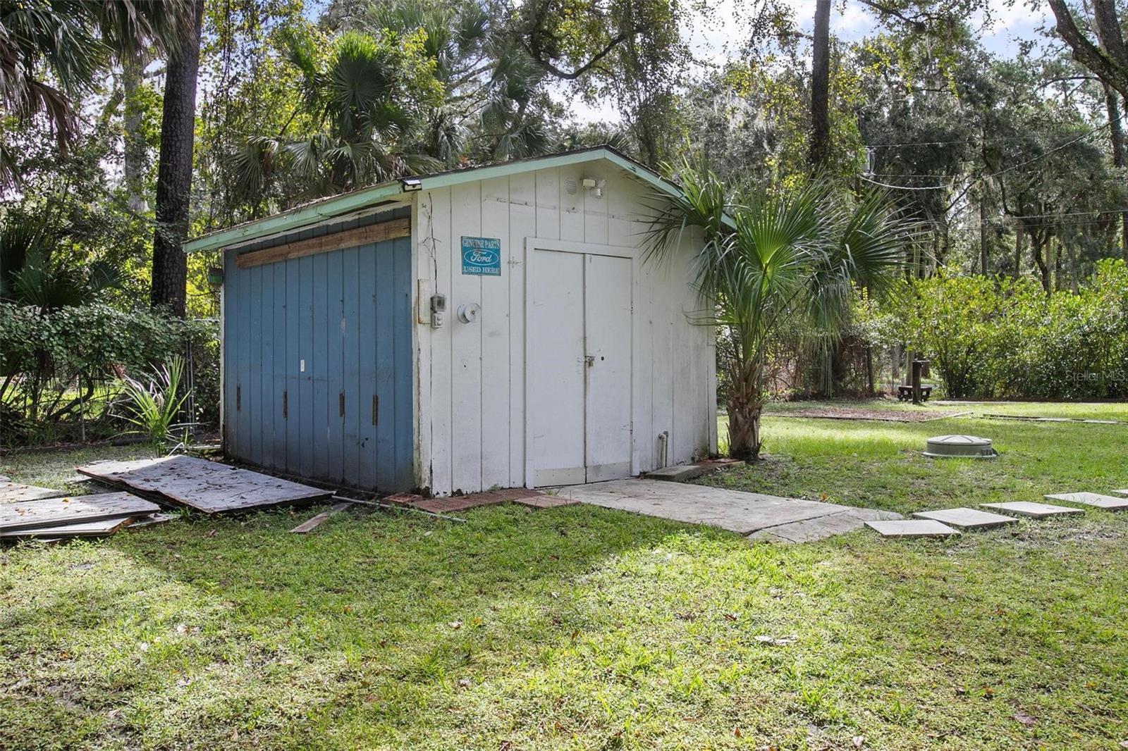 Image 30 of 45 For 24007 River Road