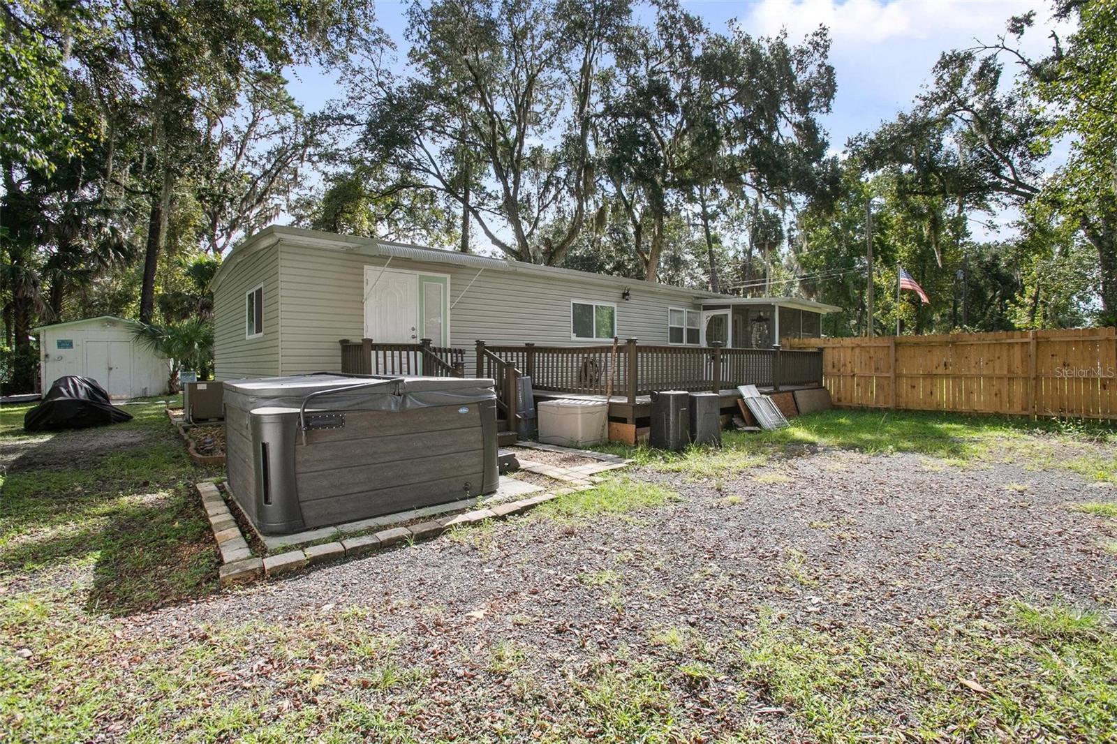 Image 36 of 45 For 24007 River Road