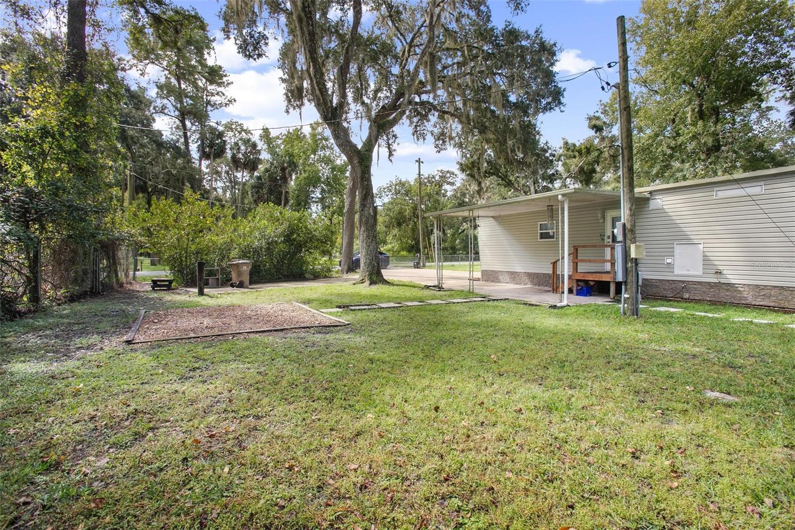 Image 42 of 45 For 24007 River Road