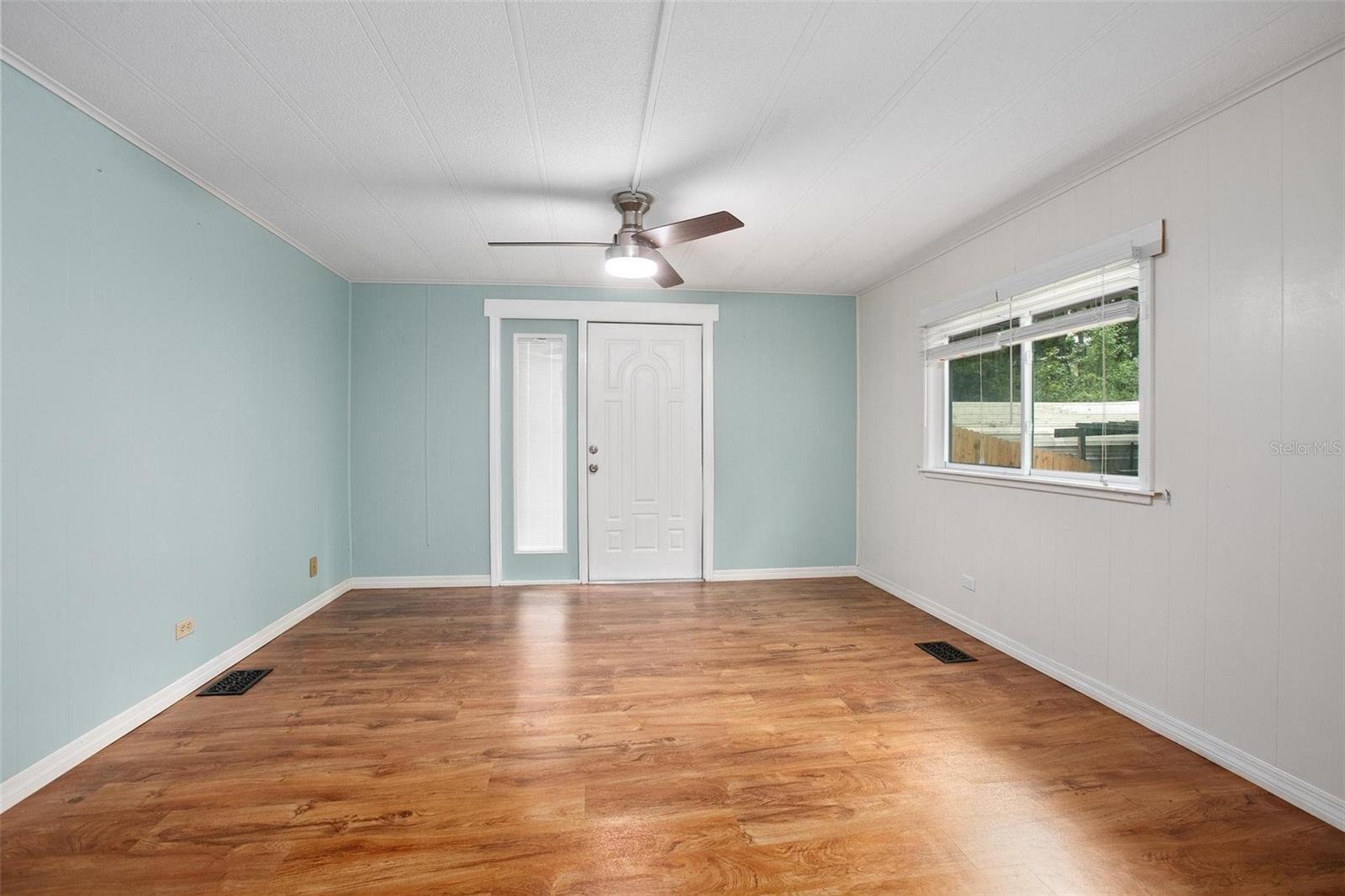 Image 8 of 45 For 24007 River Road