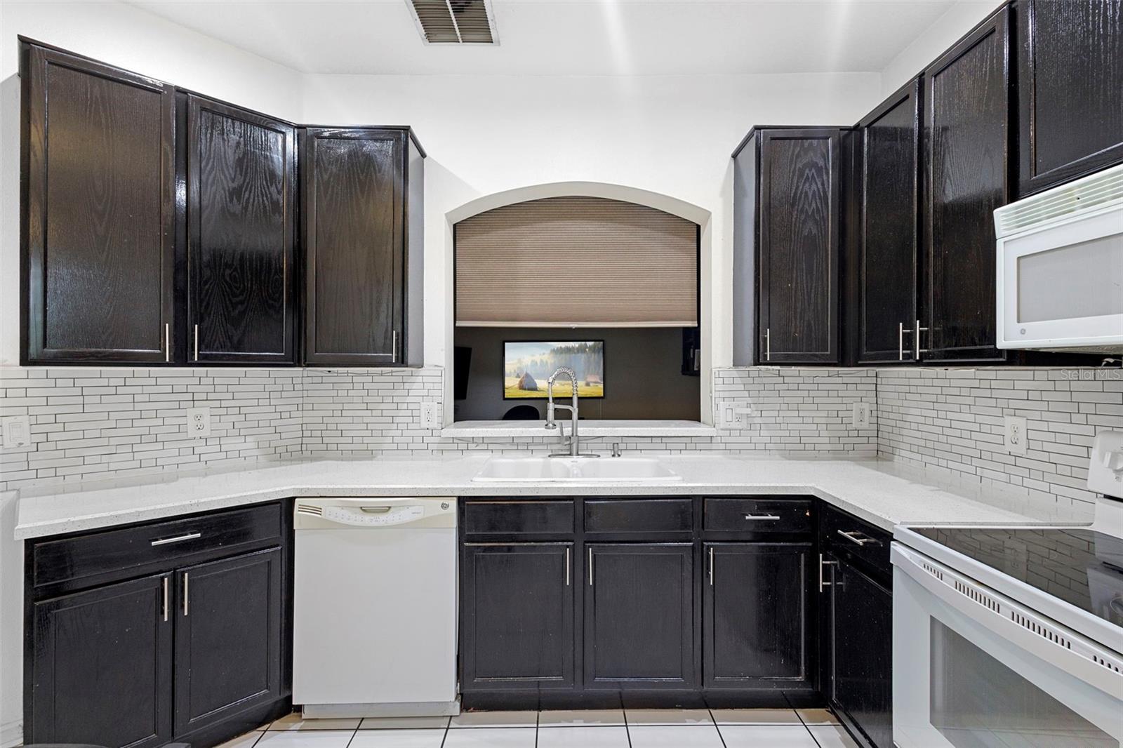 Image 14 of 39 For 3111 River Branch Circle