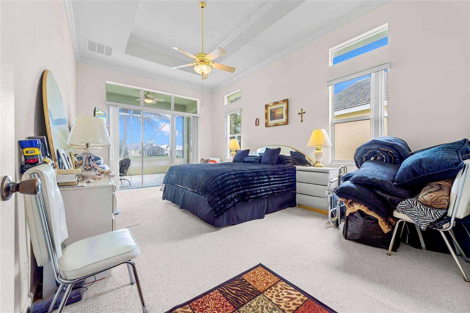 Image 23 of 33 For 172 Magnolia Lakes Boulevard