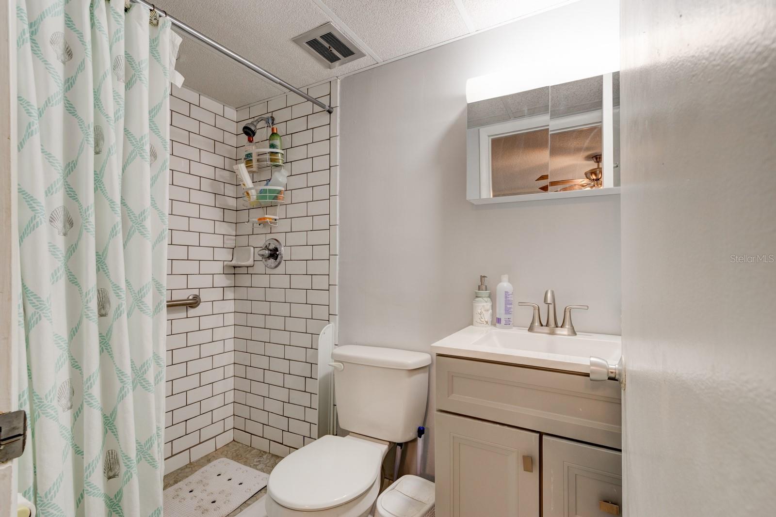 Image 12 of 26 For 2727 Atlantic Avenue 4120
