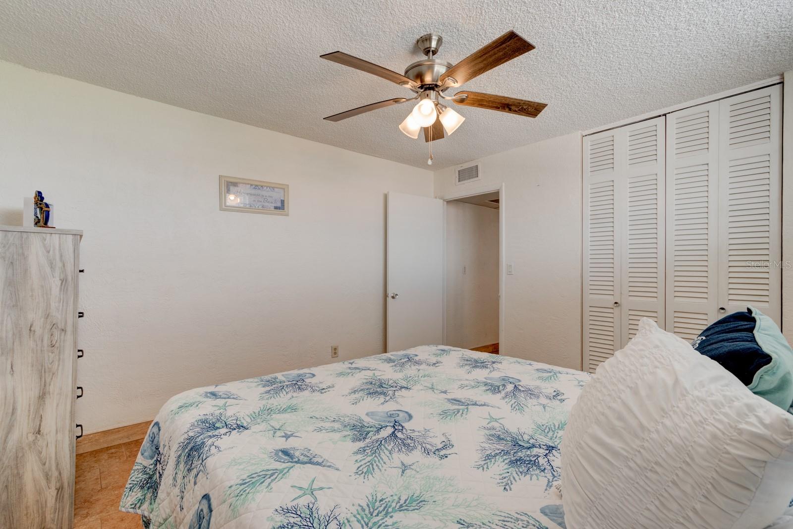 Image 15 of 26 For 2727 Atlantic Avenue 4120