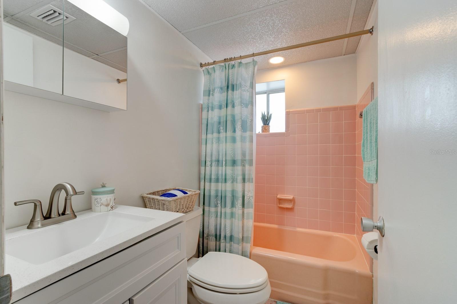 Image 16 of 26 For 2727 Atlantic Avenue 4120