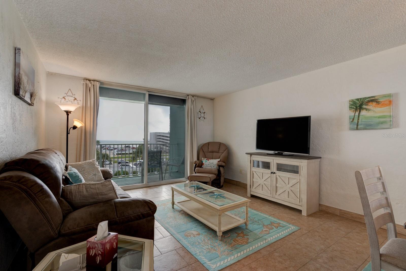 Image 7 of 26 For 2727 Atlantic Avenue 4120