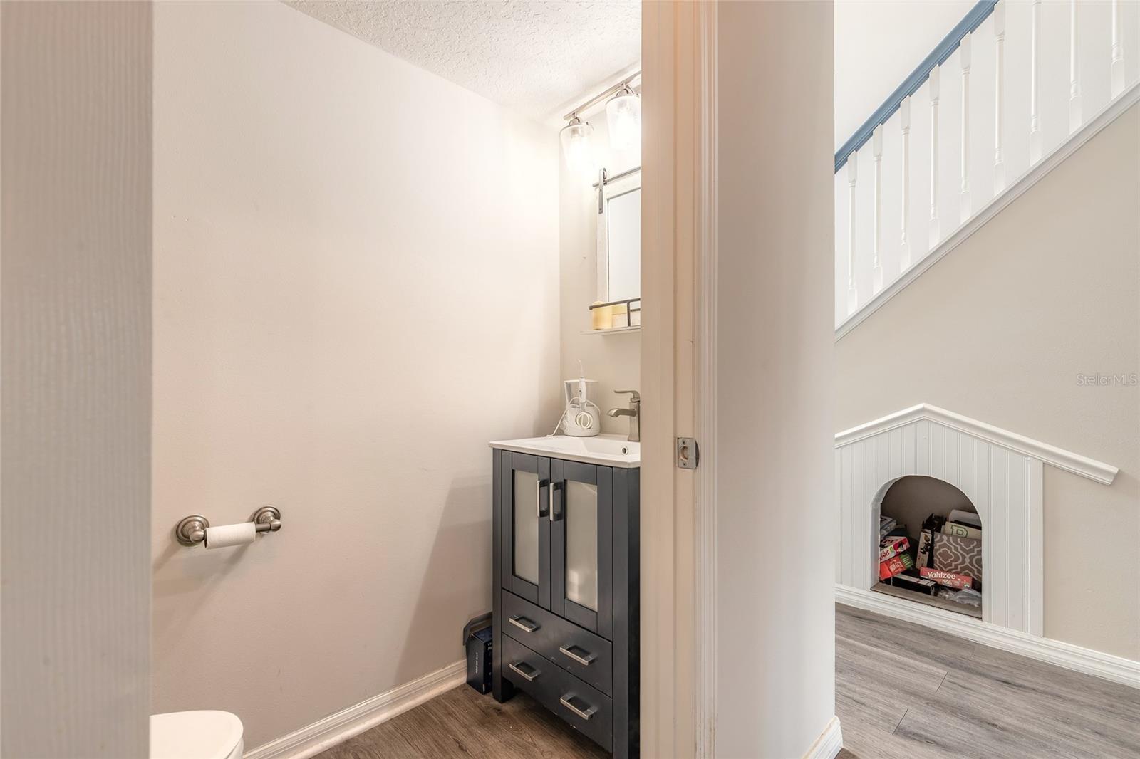 Image 20 of 59 For 216 Stony Point Drive