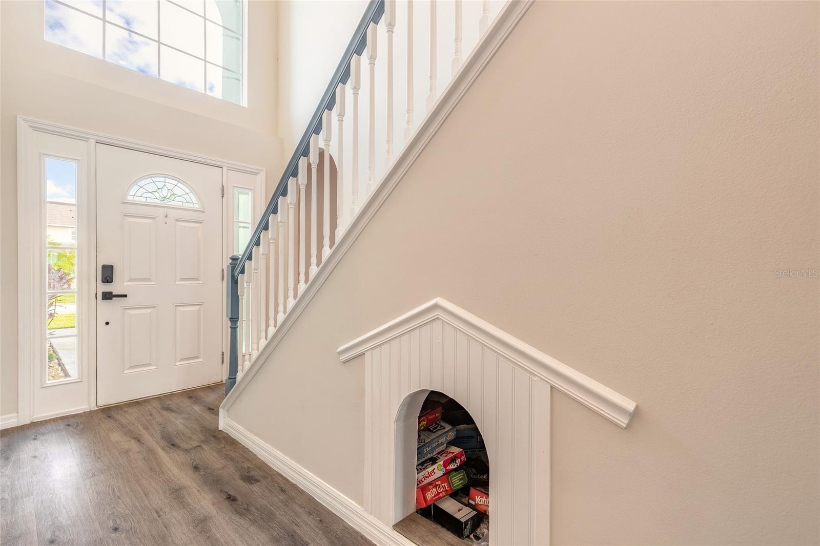 Image 7 of 59 For 216 Stony Point Drive