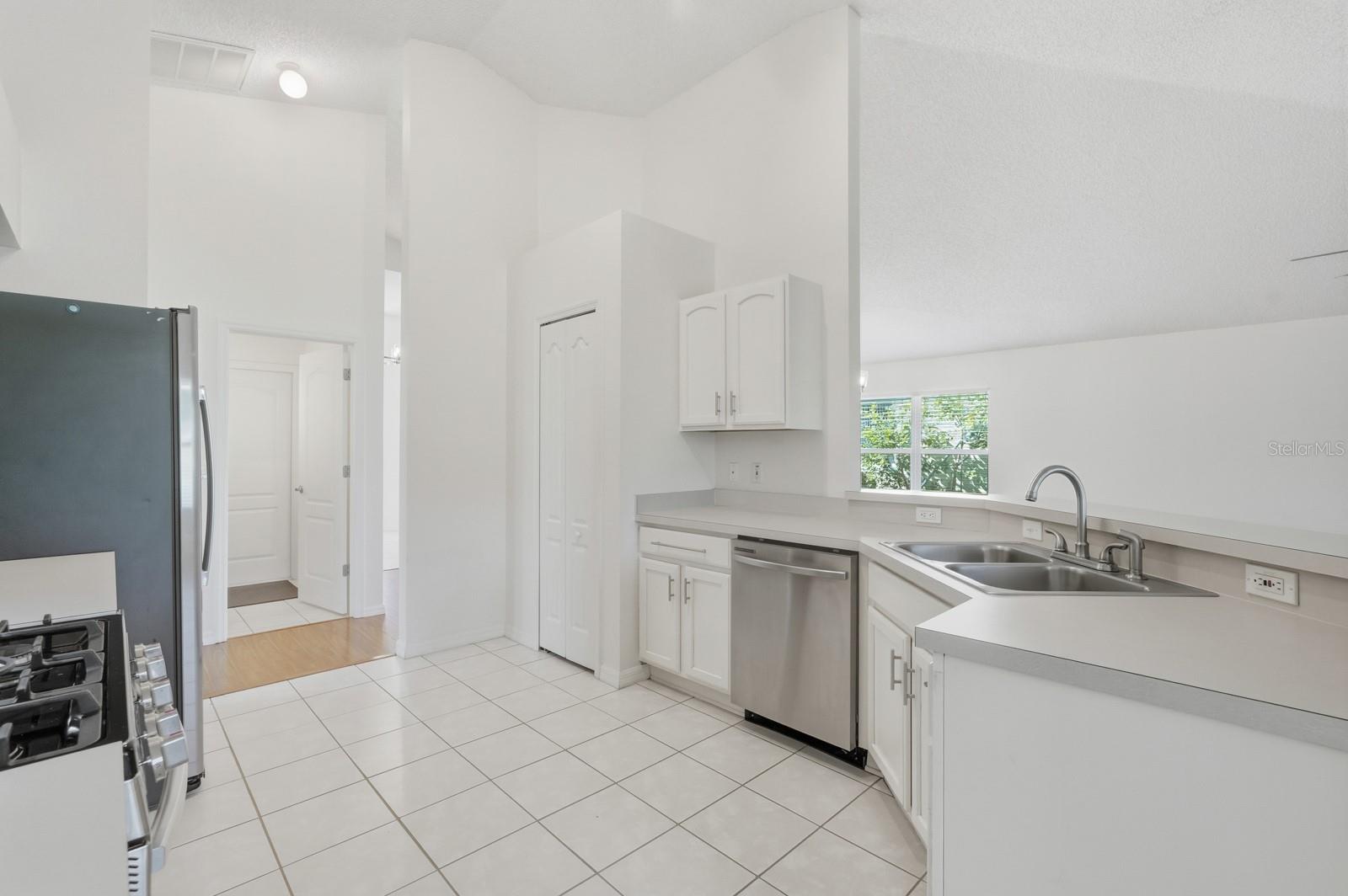 Image 13 of 53 For 168 Gala Circle