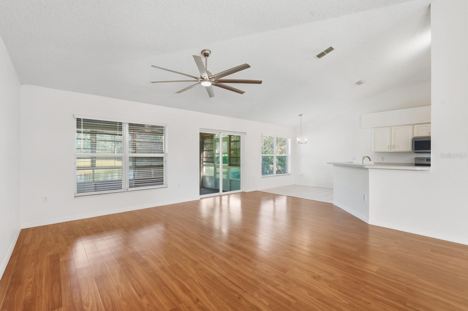 Image 21 of 53 For 168 Gala Circle