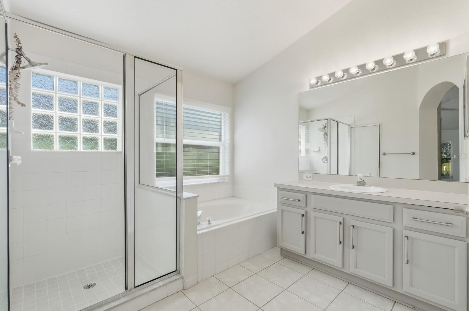 Image 28 of 53 For 168 Gala Circle