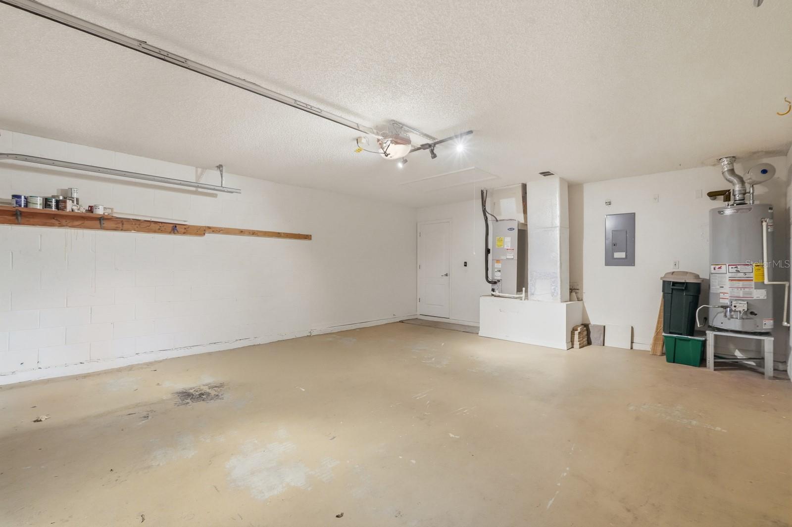 Image 33 of 53 For 168 Gala Circle