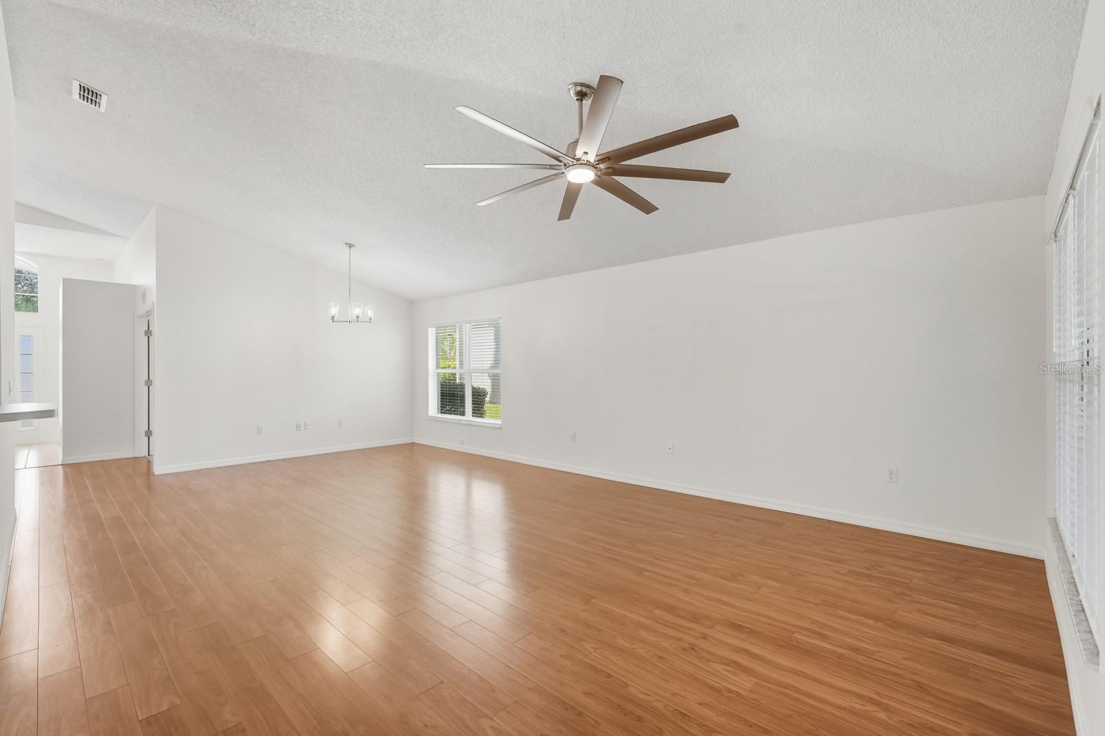 Image 7 of 53 For 168 Gala Circle