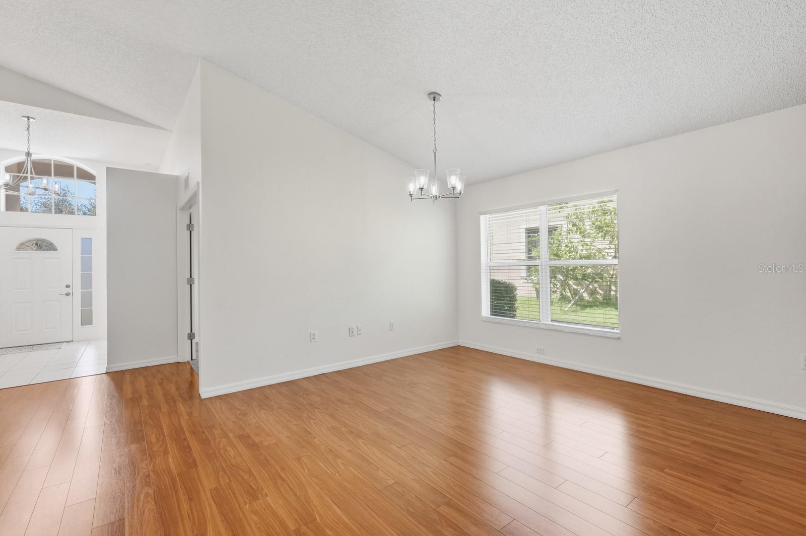 Image 8 of 53 For 168 Gala Circle