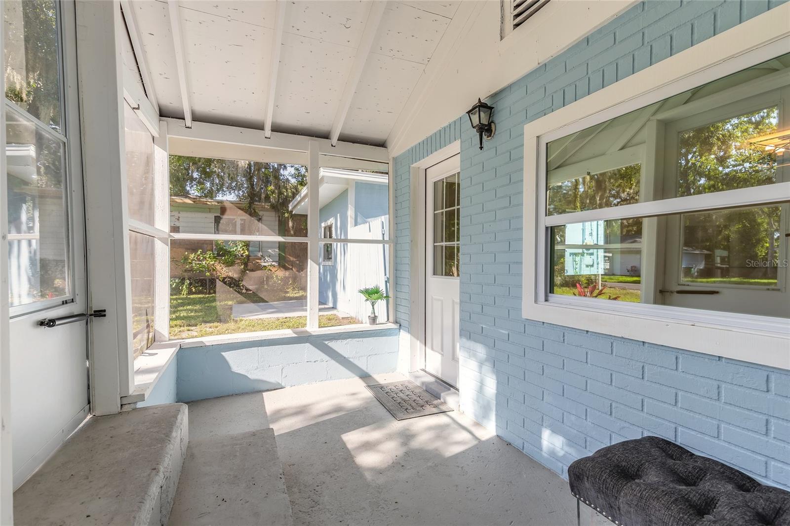 Image 3 of 32 For 813 Magnolia Avenue