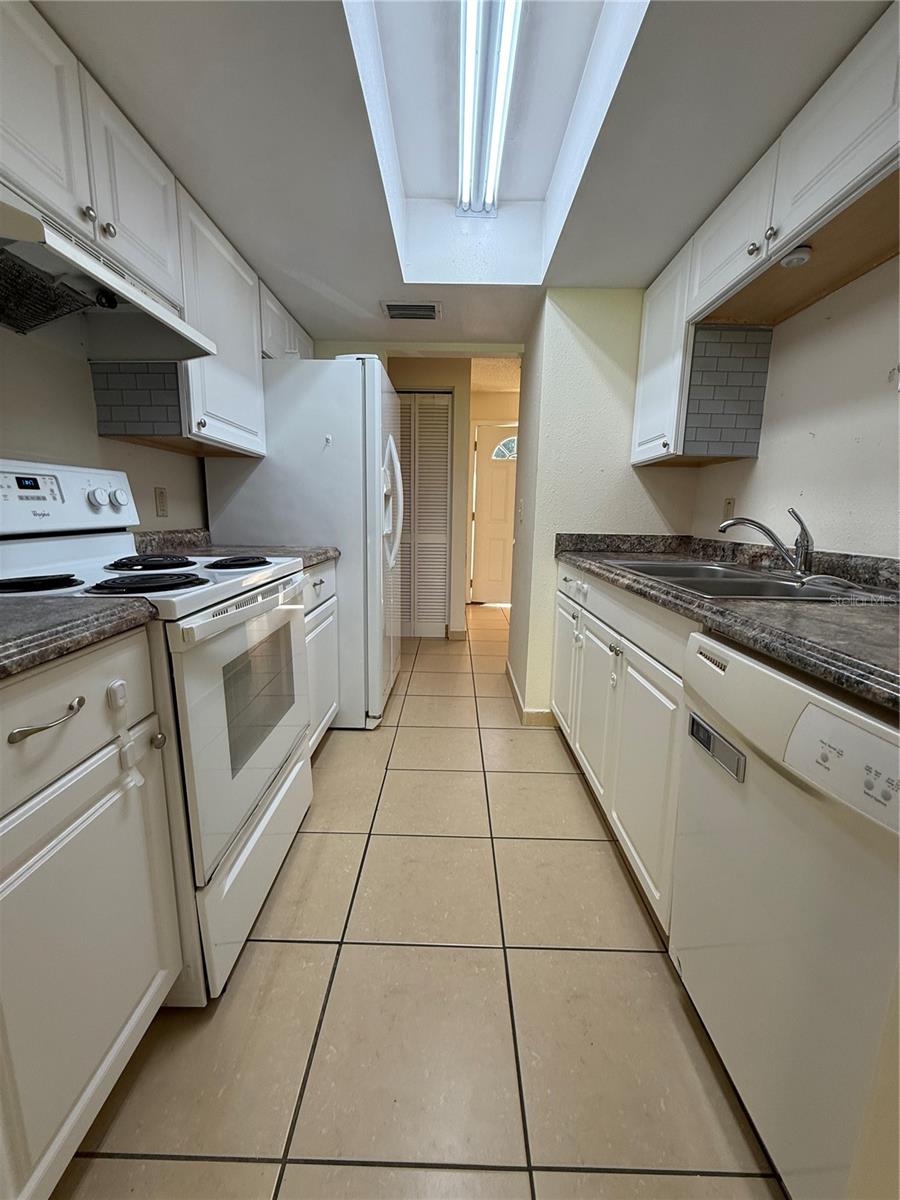 Image 6 of 12 For 1523 Boundary Street