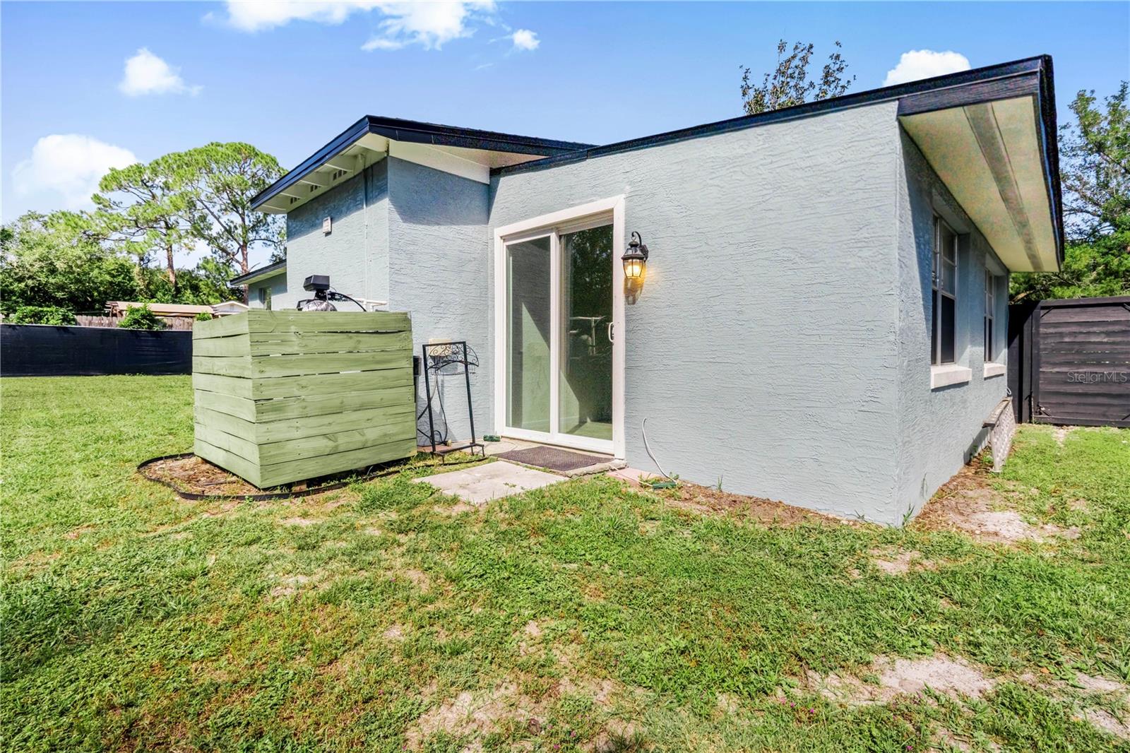 Image 13 of 26 For 137 Caracas Road