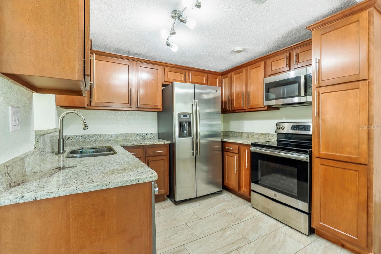 Image 4 of 26 For 137 Caracas Road