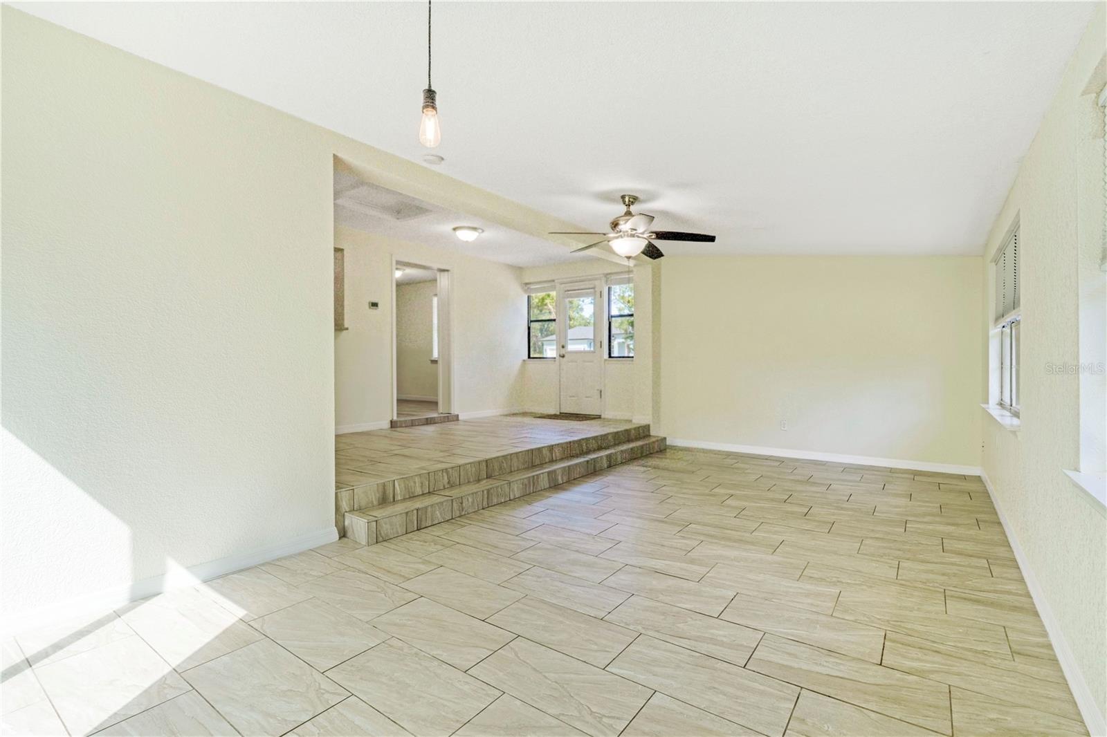 Image 8 of 26 For 137 Caracas Road