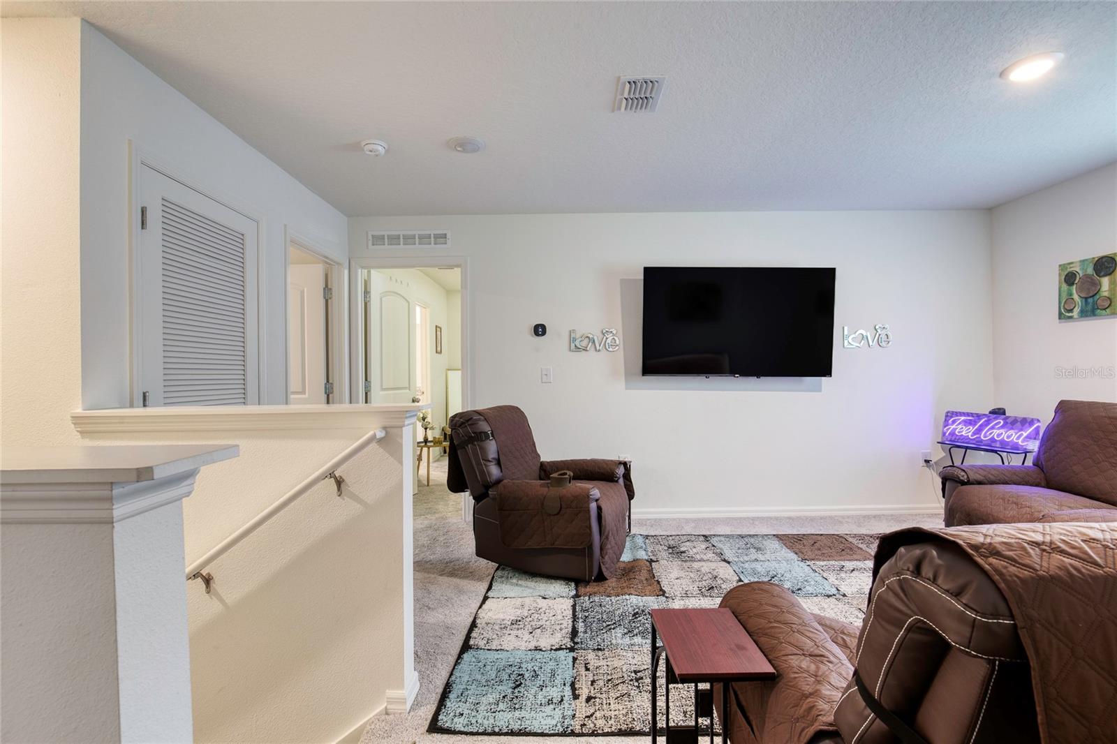 Image 19 of 44 For 36 Kaywood Place