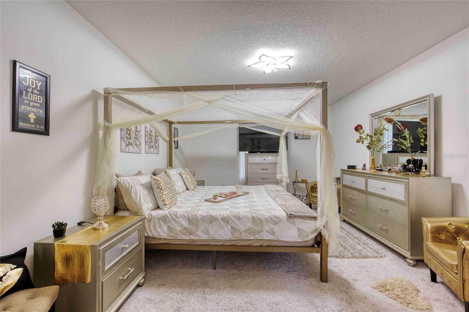 Image 25 of 44 For 36 Kaywood Place