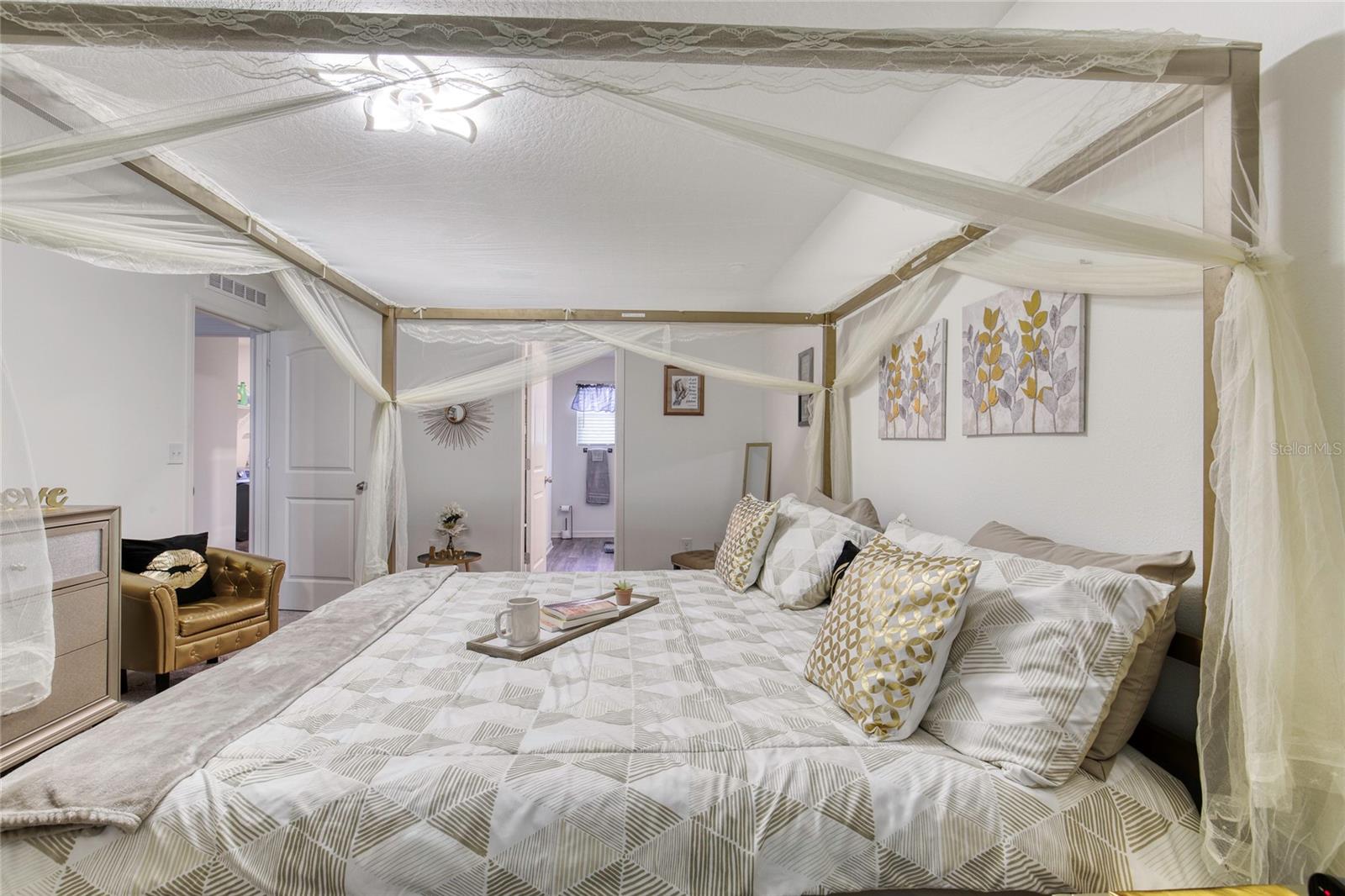 Image 26 of 44 For 36 Kaywood Place