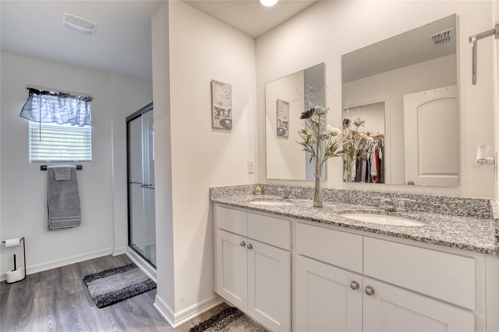 Image 27 of 44 For 36 Kaywood Place