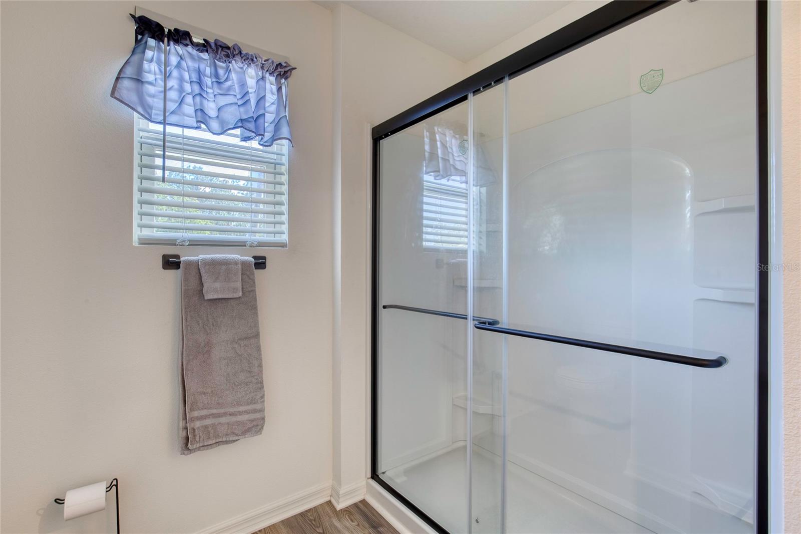 Image 29 of 44 For 36 Kaywood Place