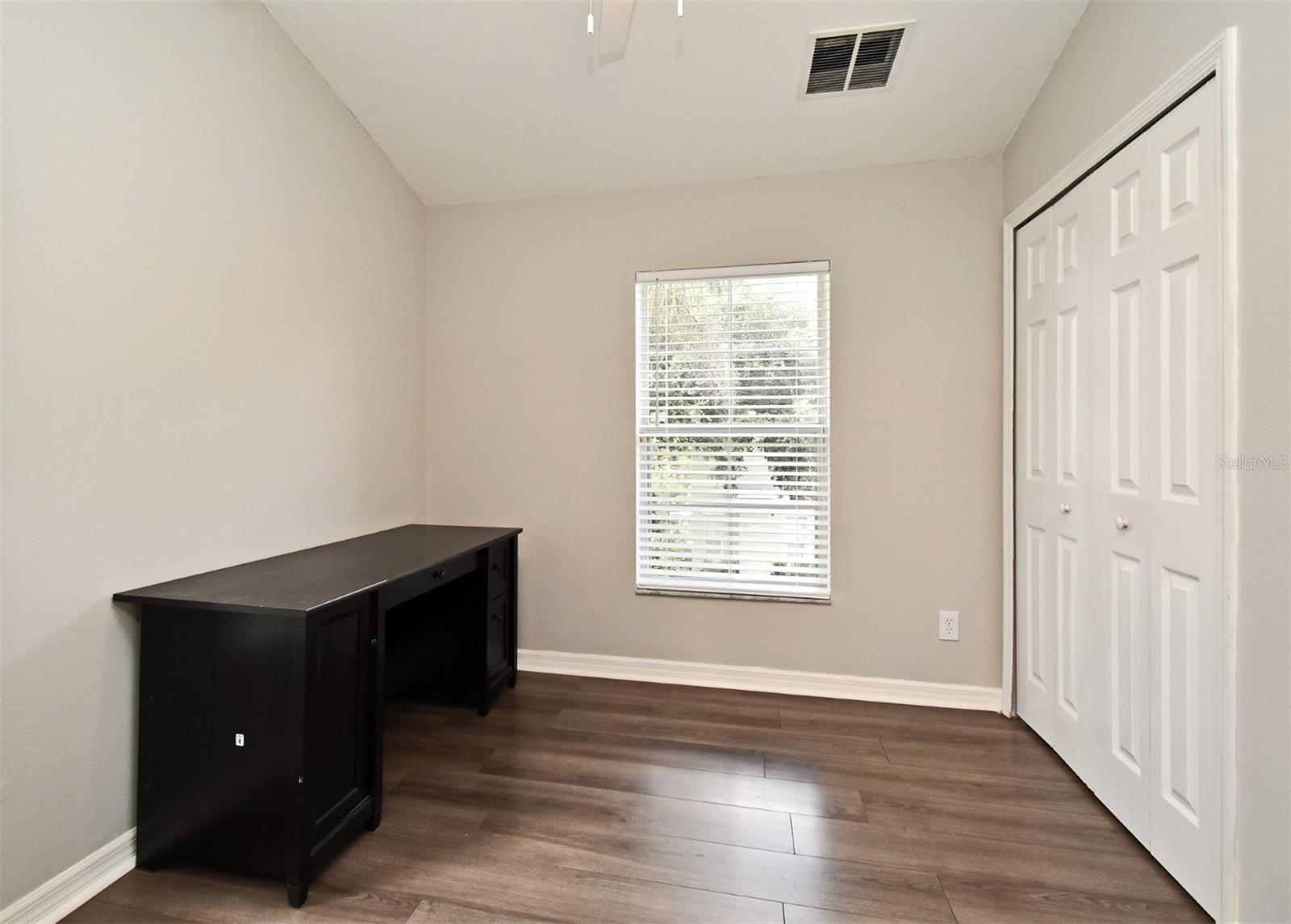 Image 16 of 28 For 10056 Regent Park Drive 2309