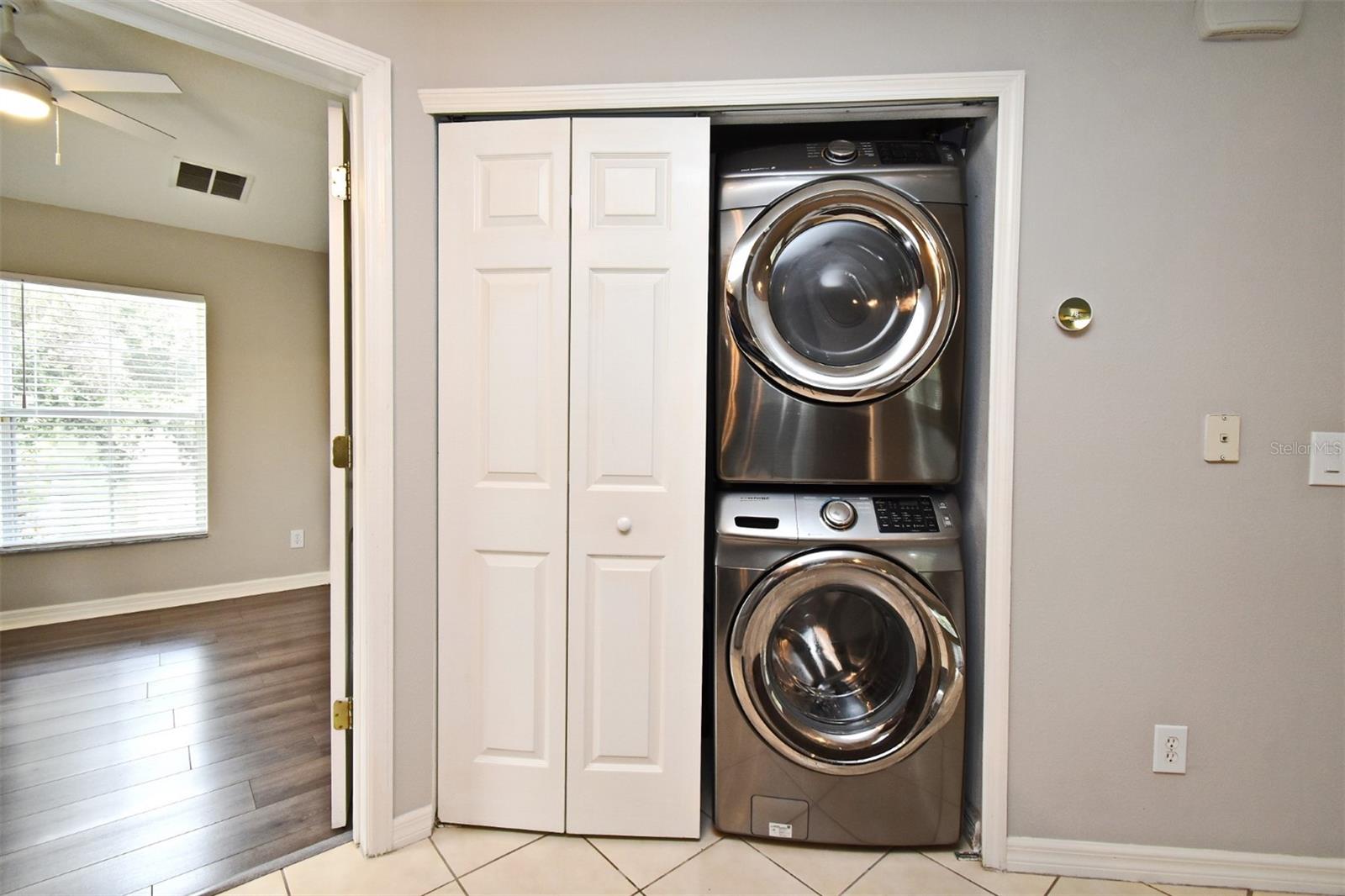 Image 19 of 28 For 10056 Regent Park Drive 2309