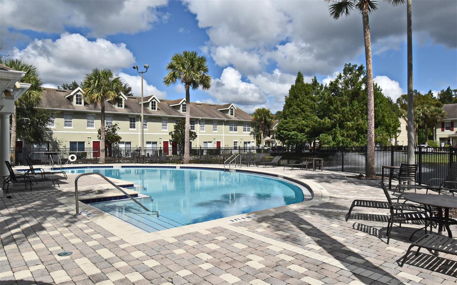 Image 25 of 28 For 10056 Regent Park Drive 2309