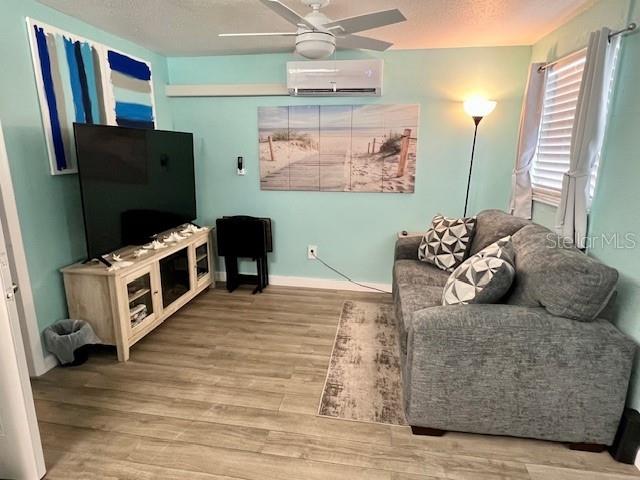 Image 3 of 13 For 406 Tyler Avenue 19
