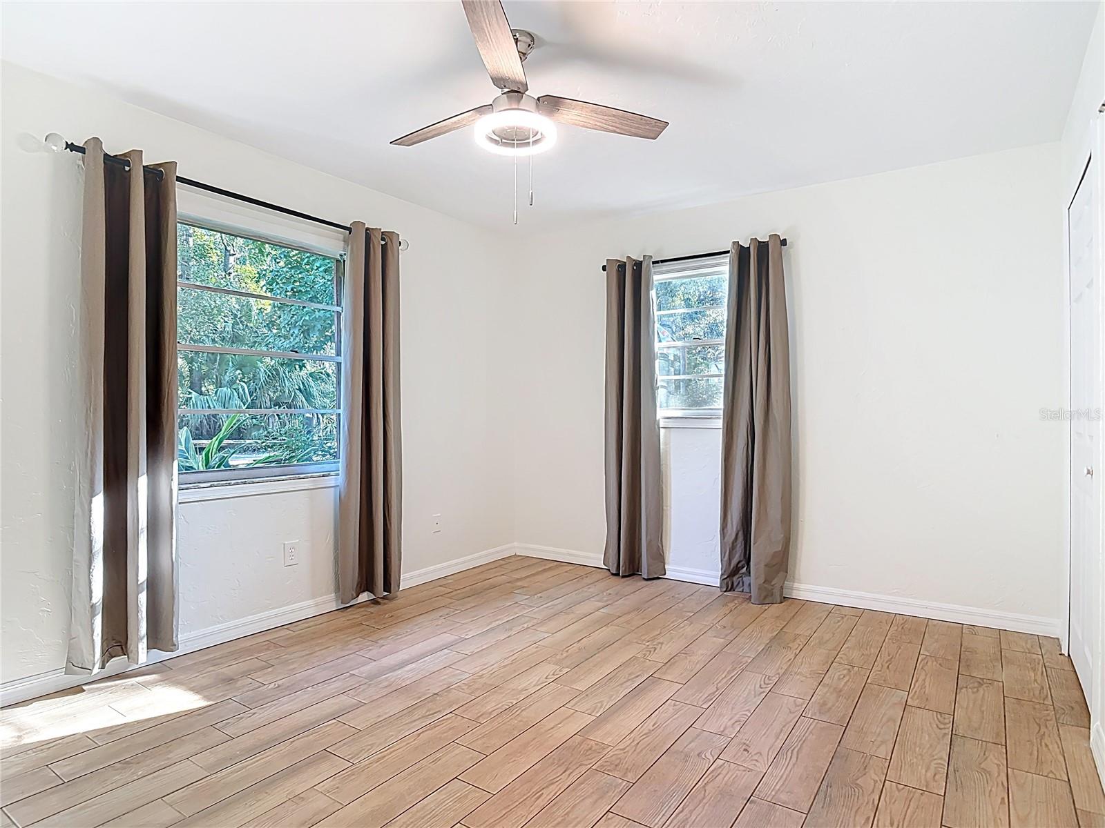 Image 8 of 13 For 1611 Caroline Drive